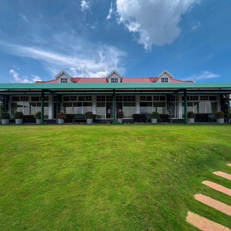Cloudy Court Resort Idukki Ngoại thất bức ảnh